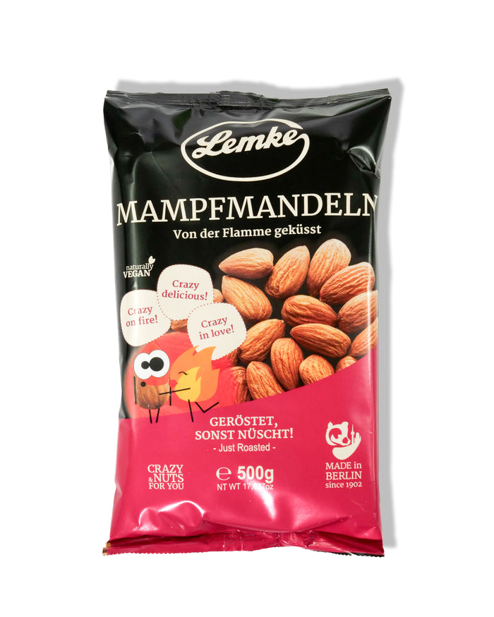 Lemke Mampfmandeln 500g, geröstete Mandeln im Beutel auf weißem Hintergrund